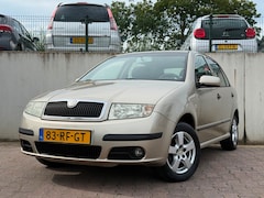 Skoda Fabia - 1.4-16V Elegance/AUTOMAAT/AIRCO/APK 03-2027/154273 KM NAP/