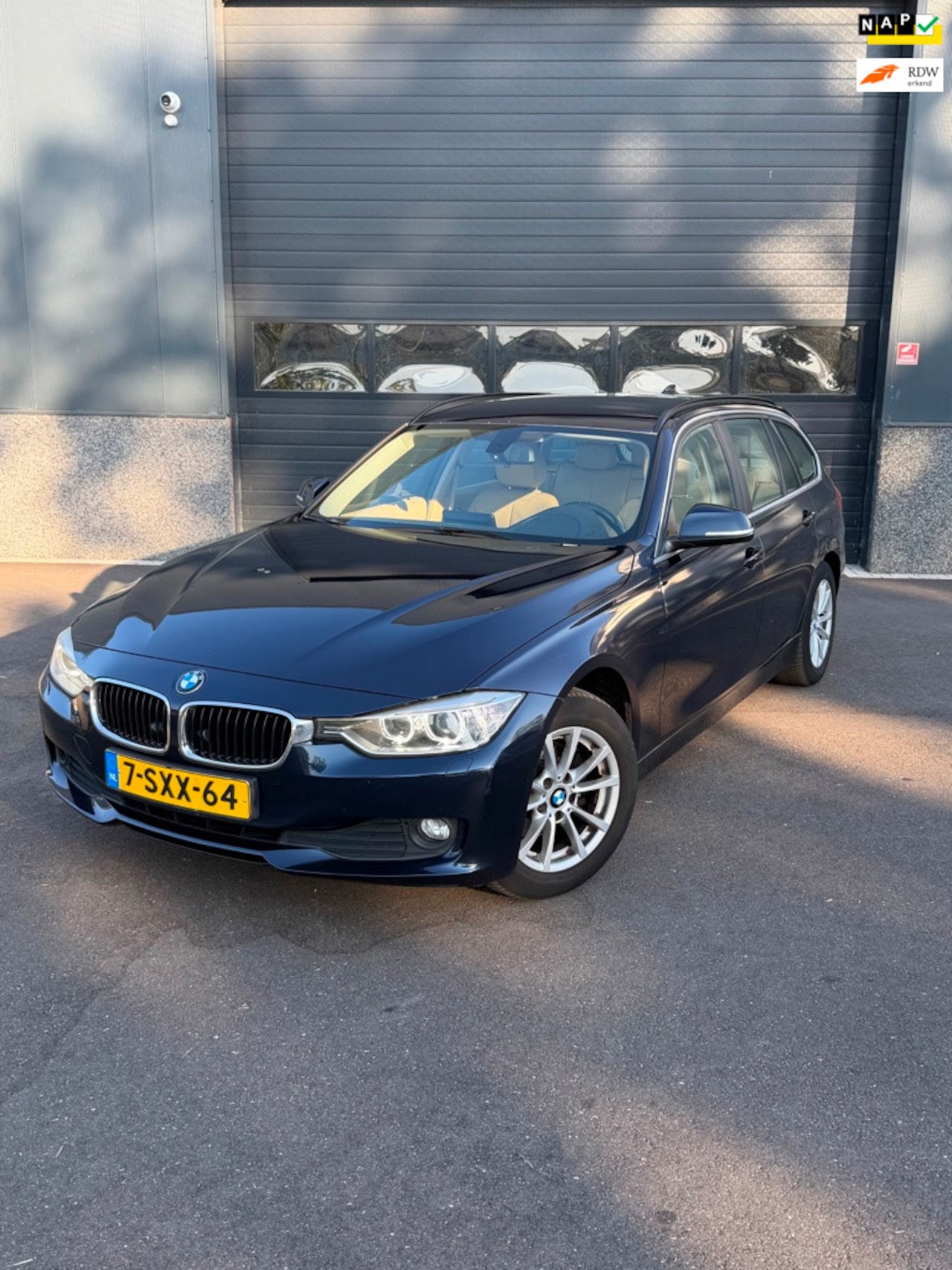 BMW 3-serie Touring - 316i High Executive 316i High Executive - AutoWereld.nl