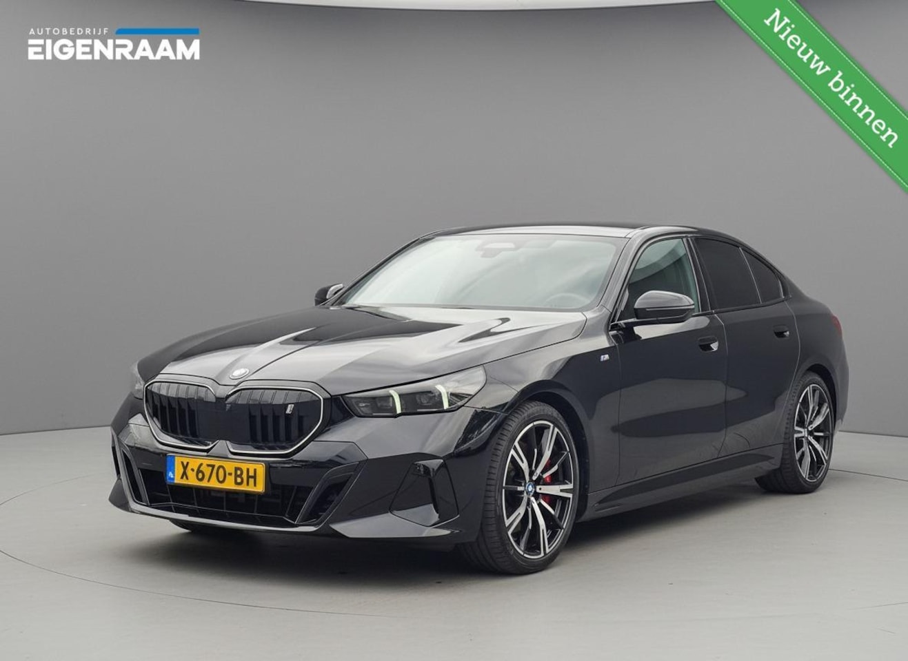 BMW i5 - eDrive40 84kWh | M-Sport Pro | Panoramadak | Head-up | Harman/Kardon | NAP | Trekhaak | Le - AutoWereld.nl