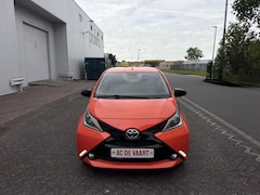 Toyota Aygo - 1.0 VVT-i x-cite - 5DEURS/AIRCO/CAMERA/LMV/NAP