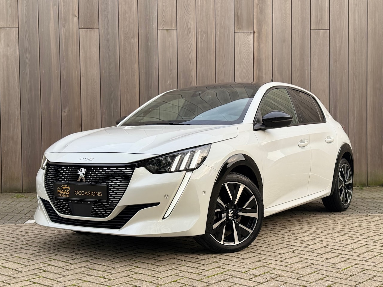 Peugeot 208 - 1.2 PureTech GT-line Automaat * Camera * Keyless - AutoWereld.nl