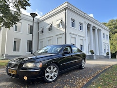 Volvo S60 - 2.5T SUMMUM, VOLLEDER, NAVIGATIE