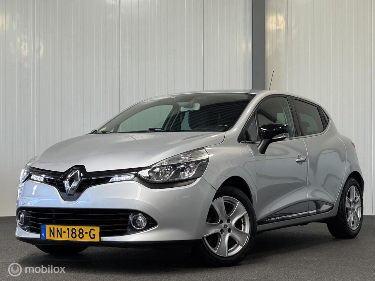 Renault Clio - 1.5 dCi ECO Dynamique [ ZGOH clima trekhaak cruise ] - AutoWereld.nl
