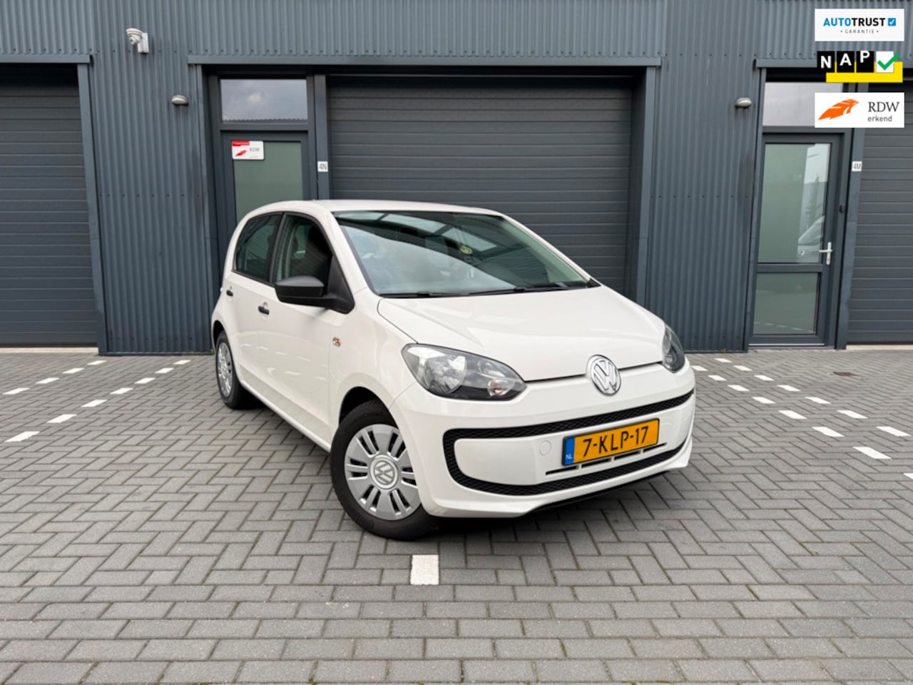 Volkswagen Up! - 1.0 take up! BlueMotion|Airco|APK 9/27|100% Dealer onderhouden - AutoWereld.nl