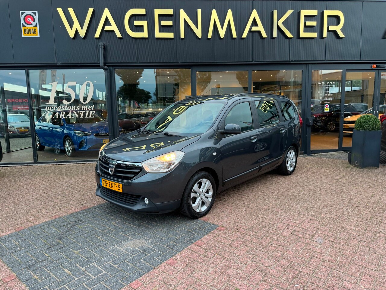 Dacia Lodgy - 1.2 TCe Prestige 7p. Airco|NAVI|Nieuwe Ketting! - AutoWereld.nl