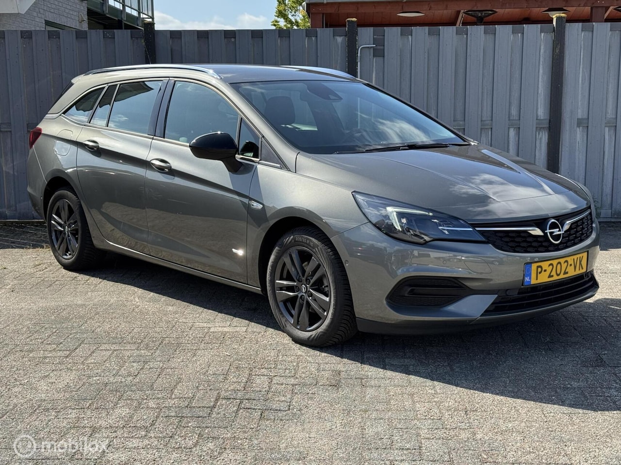 Opel Astra Sports Tourer - 1.2 Design & Tech 1.2 Design&Tech - AutoWereld.nl