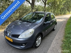 Renault Clio - 1.6-16V Dynamique Automaat