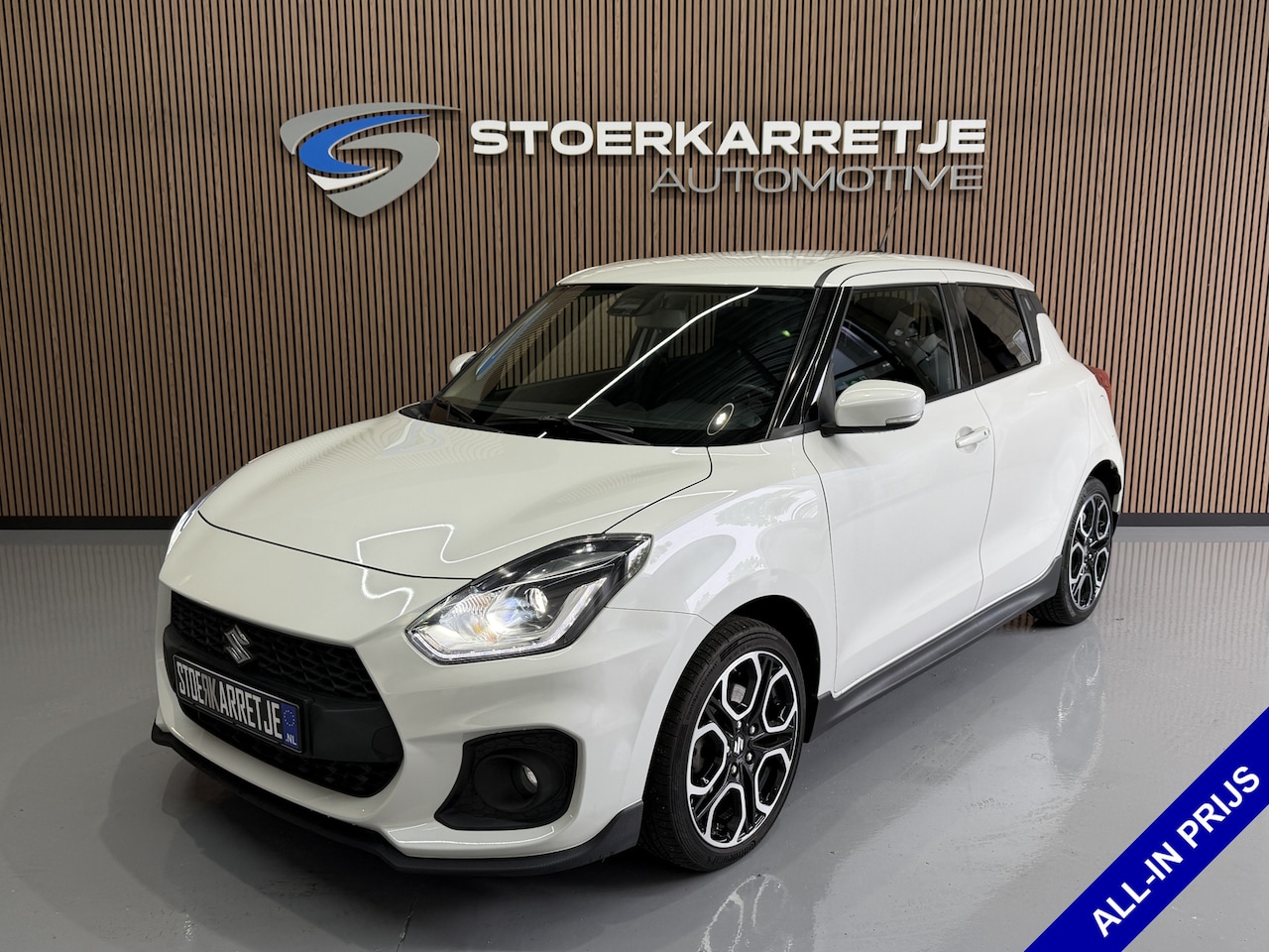 Suzuki Swift - 1.4 Sport Smart Hybrid Navi | 17" | Carplay | Camera | Stoelverwarming | ACC | Dodehoek | - AutoWereld.nl
