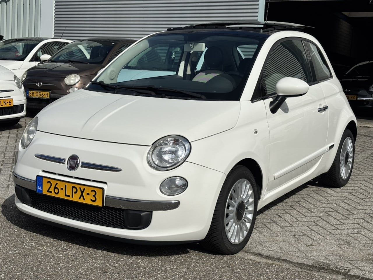 Fiat 500 - 1.2 Lounge 1e Eign. Automaat Schuifdak NL auto - AutoWereld.nl