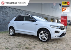 Volkswagen T-Roc - 1.5 TSI Sport Business R Carplay Automaat R-line Zwart dak