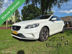 Volvo V40 - 2.0 D2 Summum NAVI CRUISE AIRCO APK
