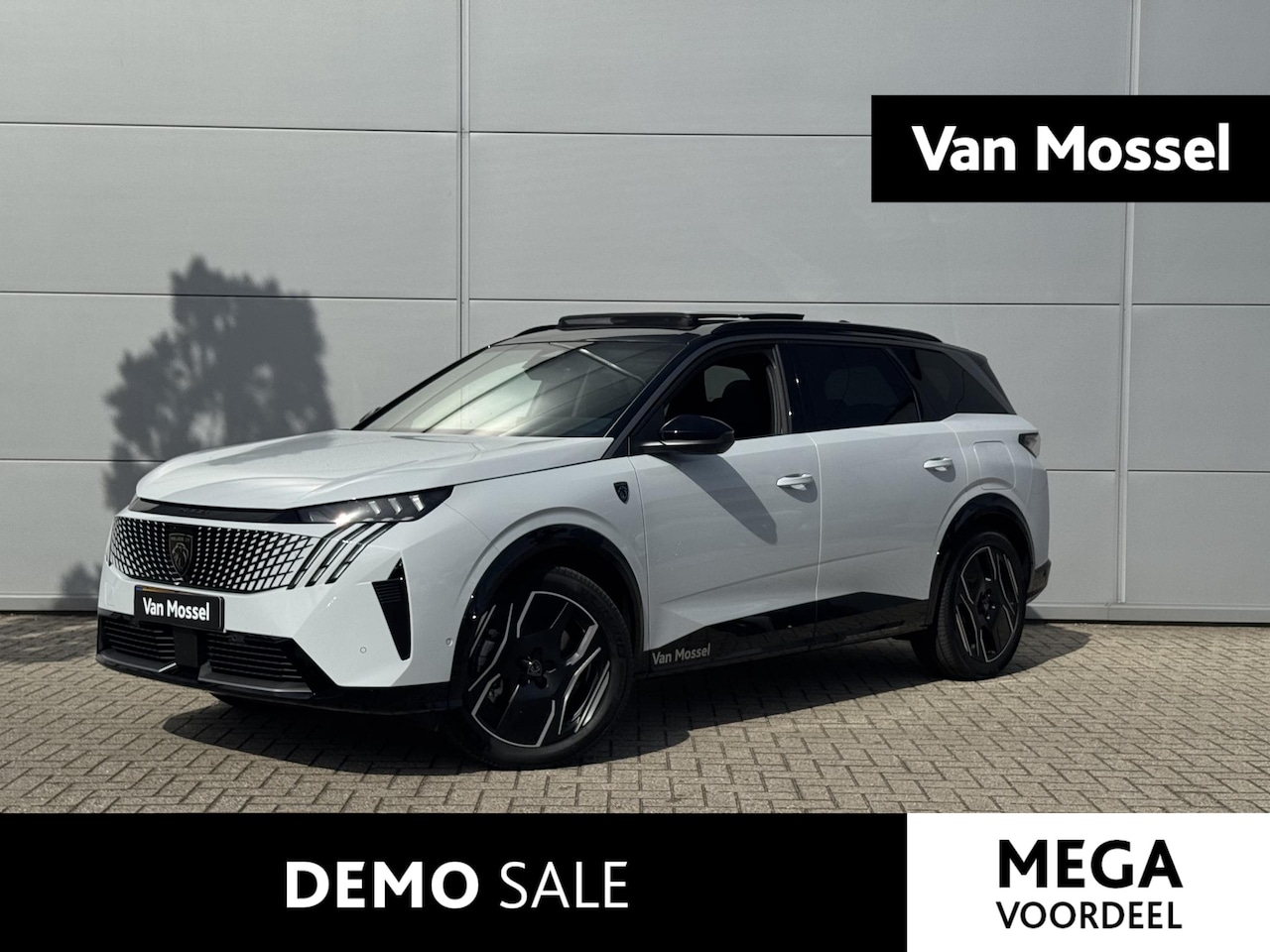 Peugeot e-5008 - GT Exclusive 73 kWh 7p | Panoramisch schuifdak | Elektrische stoelen | 360 Camera | Apple - AutoWereld.nl