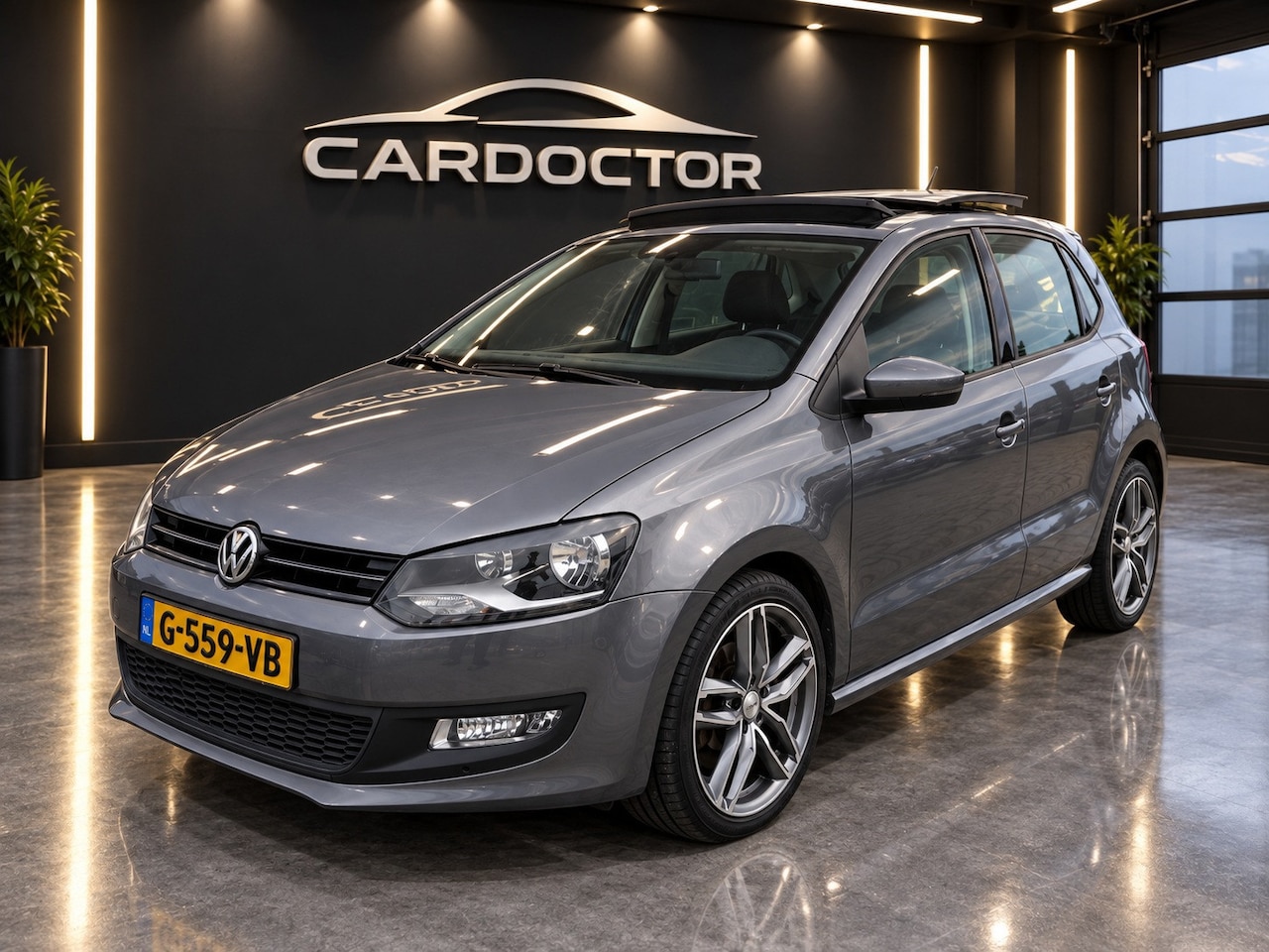 Volkswagen Polo - 1.2 2e eigenaar - R-LINE - Pano - Airco - NW APK - NAP! - AutoWereld.nl