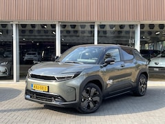 Toyota Urban Cruiser - 61, 1 kWh 174pk Executive | JBL, Stoel- Stuurverwarming, 360 graden camera