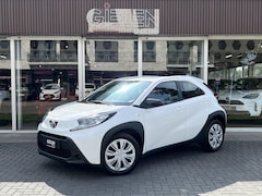 Toyota Aygo X - 1.0 VVT-i S-CVT Automaat Business | Stoelverwarming, Apple CarPlay/Android Auto, Airco, Pa