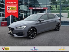 CUPRA Leon - 1.4 TSI eHYBRID VZ PANO-DAK/CAMERA/CRUISE/STOEL+STUURVERW/CARPLAY