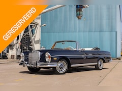Mercedes-Benz 220 - SE Cabriolet W111