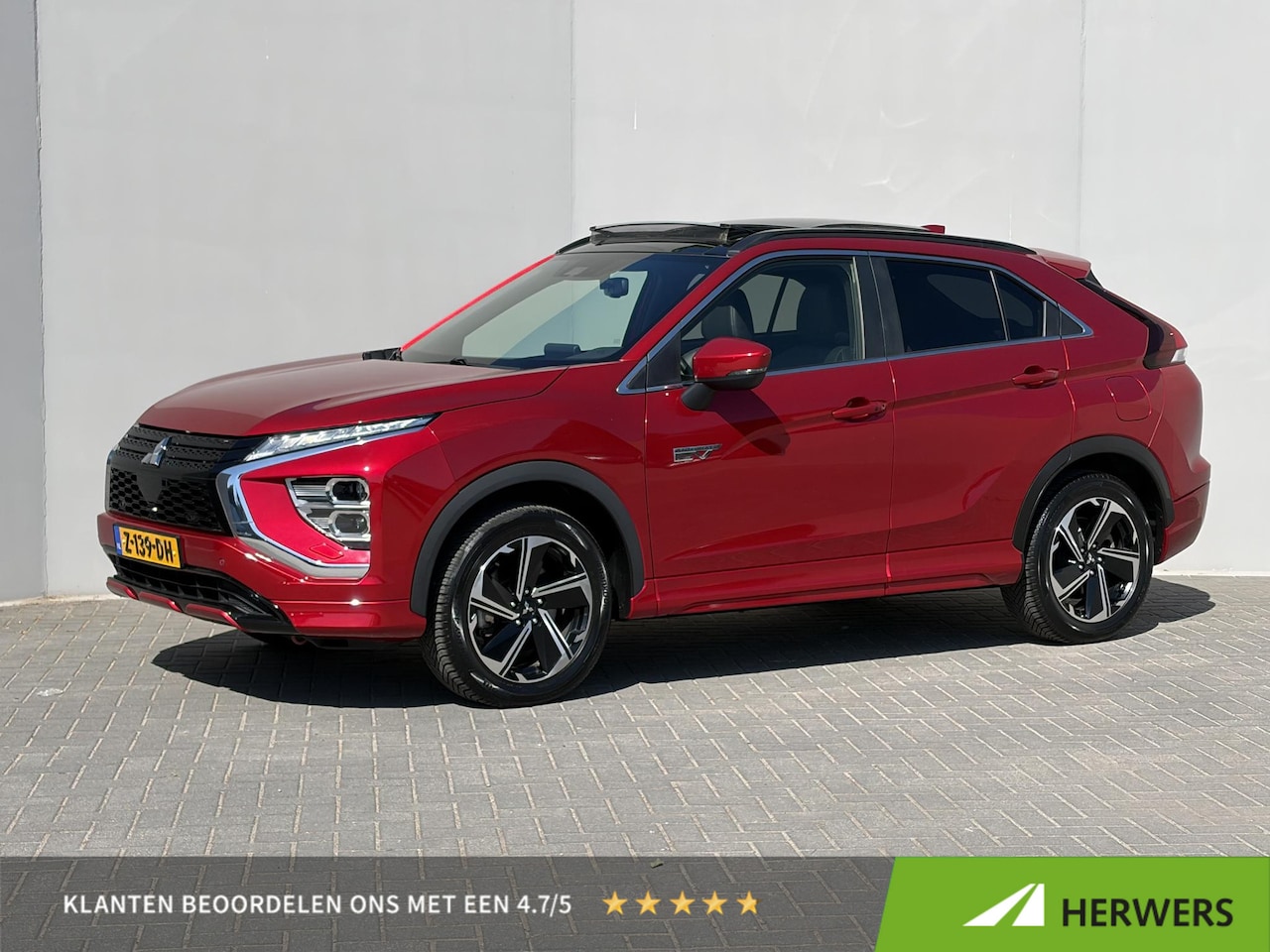 Mitsubishi Eclipse Cross - 2.4 PHEV Instyle / Elektrisch schuif kantel dak / Achteruitrijcamera / 1500kg trekken / Ad - AutoWereld.nl