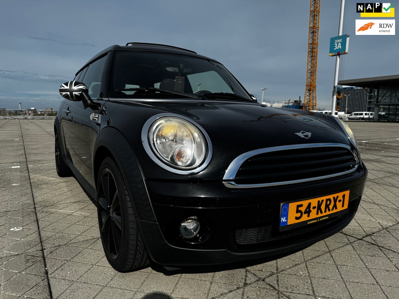 MINI Clubman - 1.4 One Anniversary MK II CRUISE AIRCO PANO NAP - AutoWereld.nl