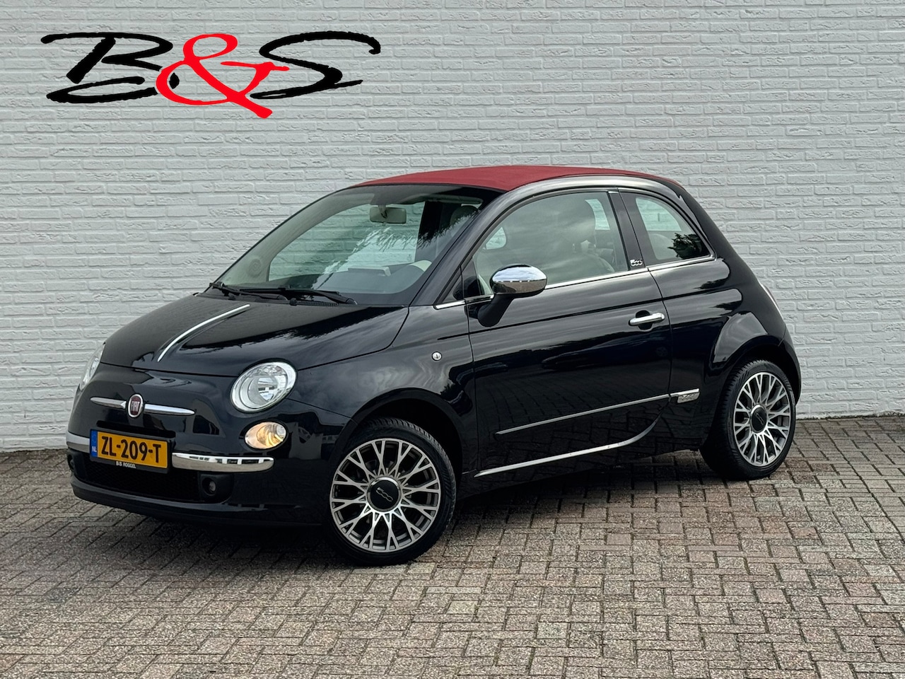 Fiat 500 C - 1.2 500S Cabrio Camera Clima Carplay All-Seasonbanden Parkeersensoren Achter - AutoWereld.nl