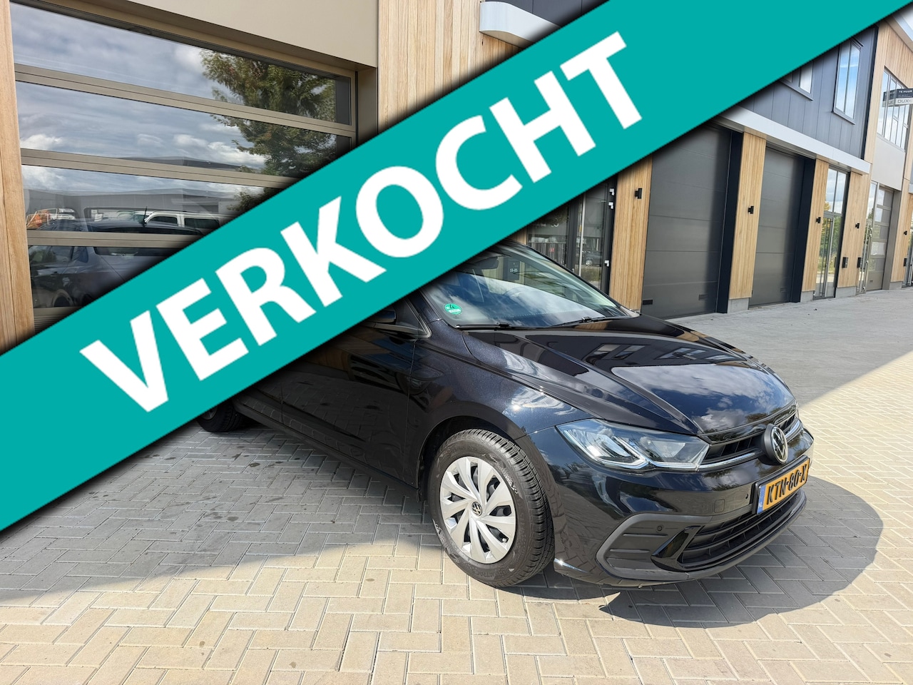 Volkswagen Polo - 1.0 Comfortline 5DRS|Automaat|Stoelverwarming|parkeersensoren|apple CarPlay| digitaal Dash - AutoWereld.nl
