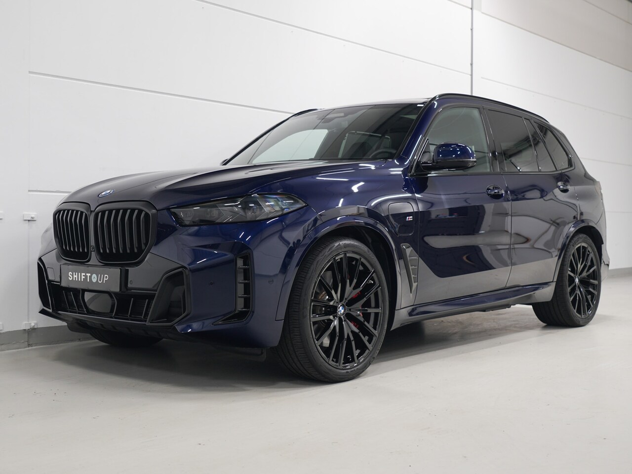BMW X5 - xDrive50e M-Sport | Skylounge | CoPilot | Elektr. Trekhaak - AutoWereld.nl