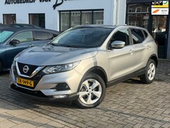 Nissan Qashqai - 1.2 Acenta, Trekhaak, Achteruitrij camera, Navigatie, Climate control, Parkeersensoren
