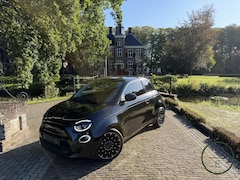 Fiat 500 - La Prima 42 kWh | Pano | Camera | Adaptive| BTW |