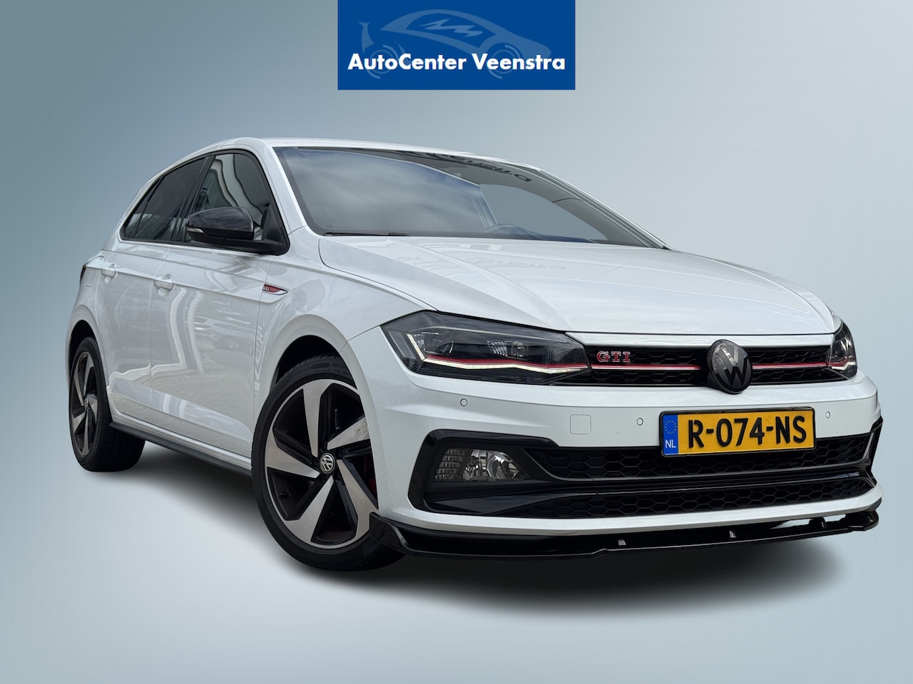Volkswagen Polo - 2.0 TSI GTI Virtual / Carplay / Acc / Clima / Beats LEd - AutoWereld.nl
