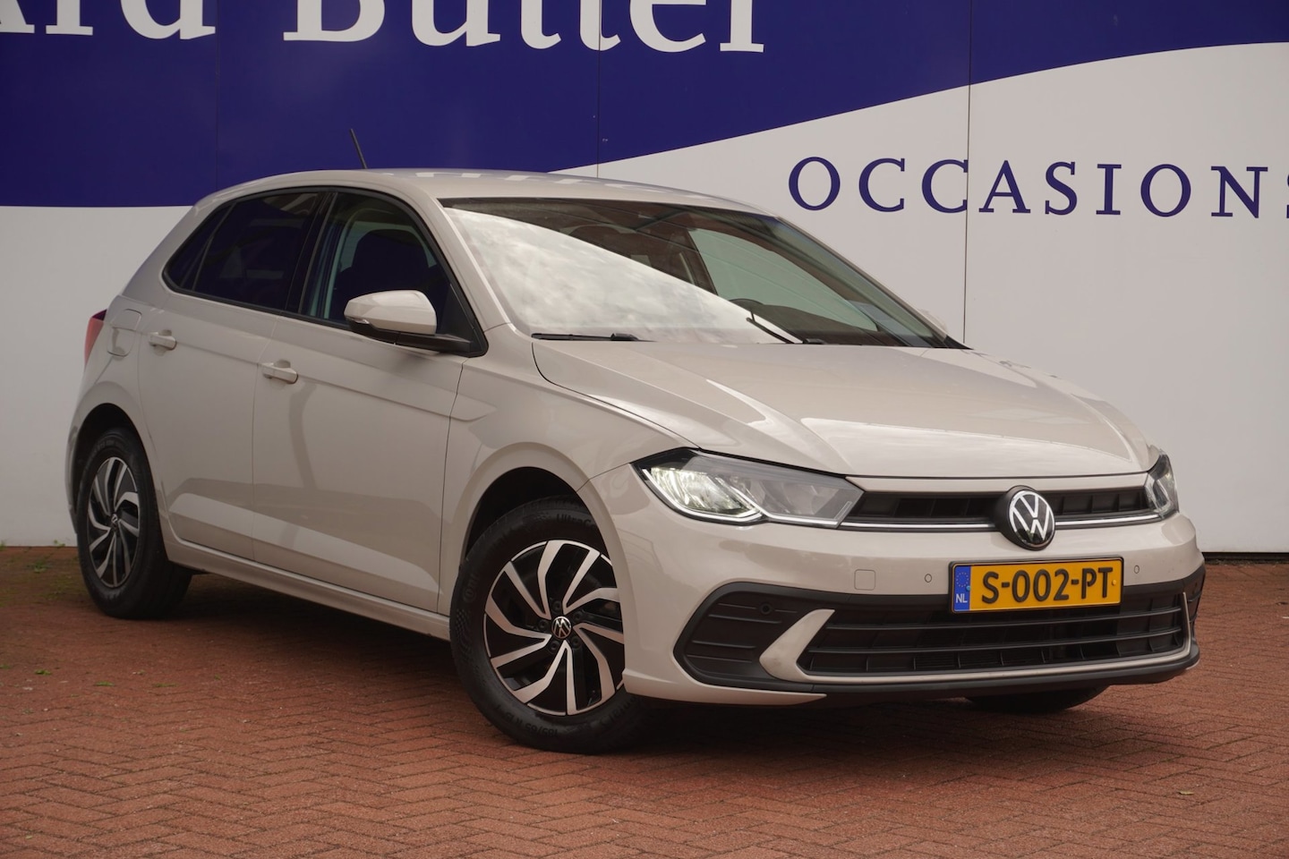 Volkswagen Polo - 1.0 TSI Life+led+Vitrual+Navigatie+Parkeer-Hulp+Privacy-Glass+4-Elek-ramen = TOP KLEUR !! - AutoWereld.nl