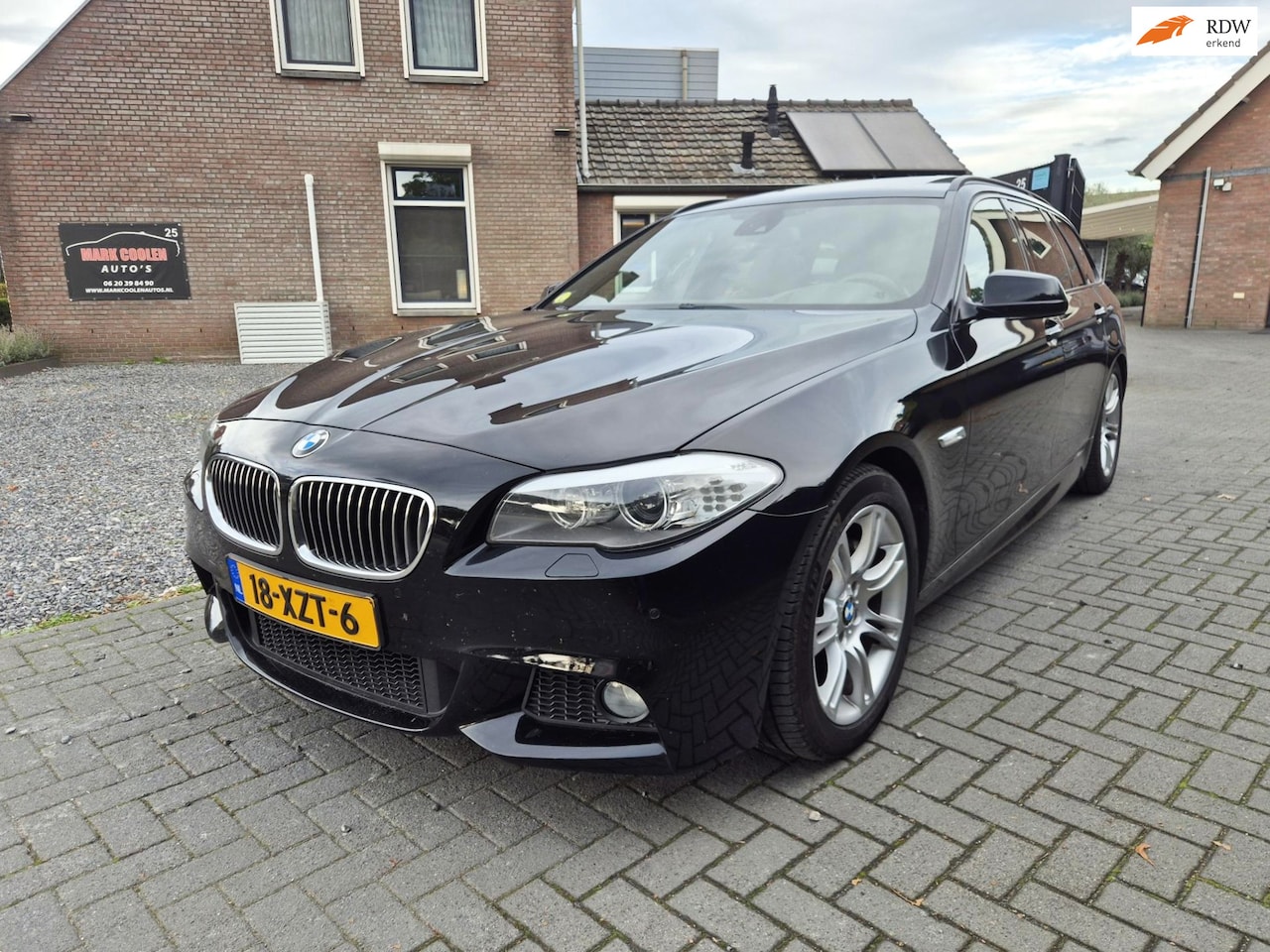 BMW 5-serie Touring - 530d High Executive M-Sport Automaat Panodak Navi Clima Cruise Trekhaak - AutoWereld.nl