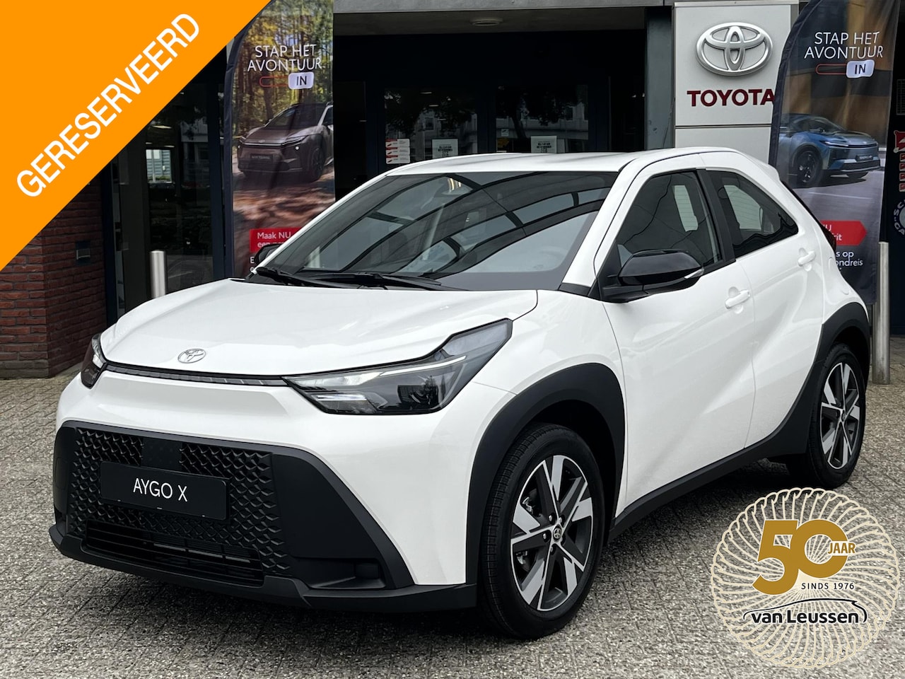 Toyota Aygo X - Hybrid 115 play AD-CRUISE APPLE/ANDROID CAMERA EL-RAMEN EL-SPIEGELS GO-PACK LM-VELGEN NL-A - AutoWereld.nl