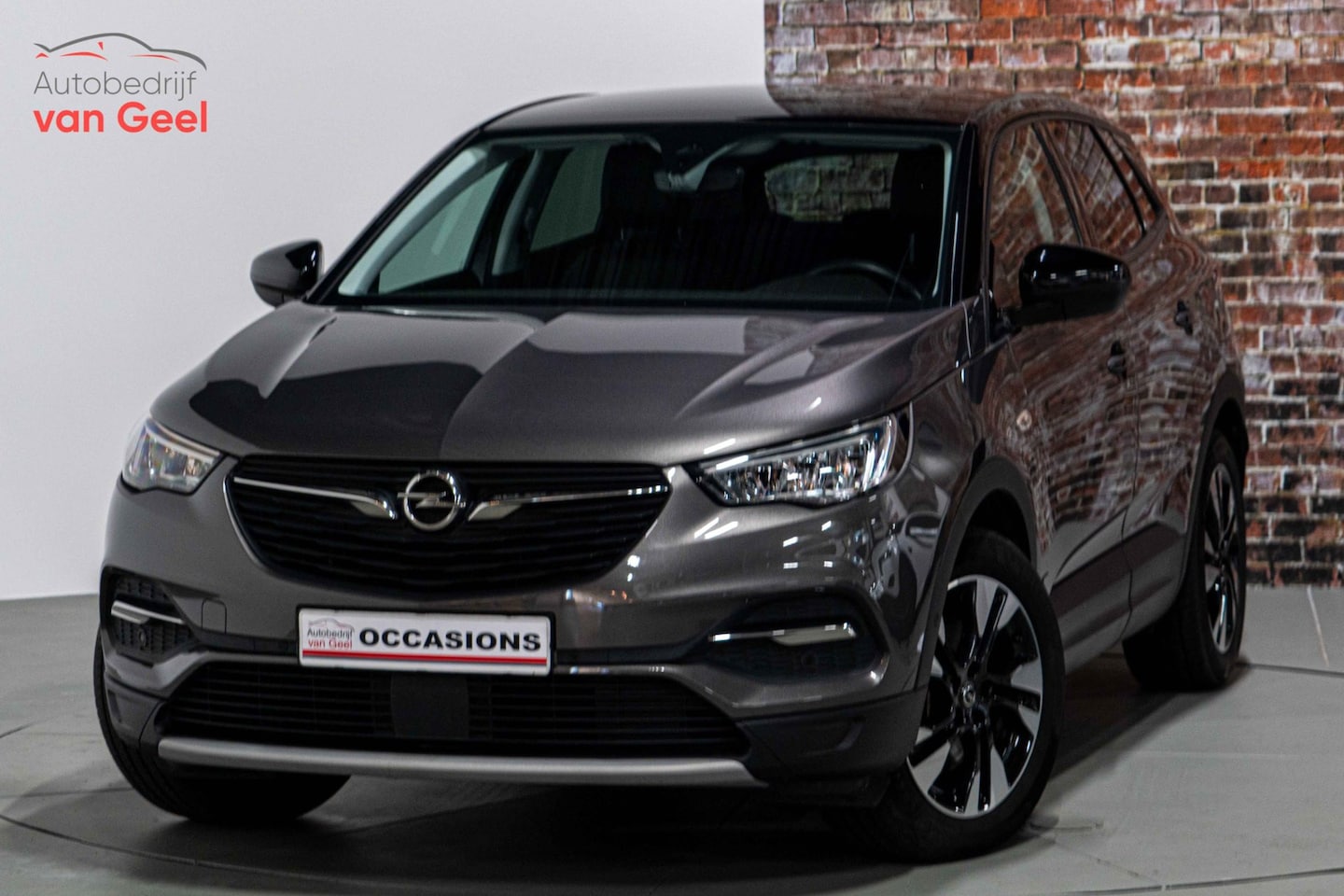Opel Grandland - 1.6 Turbo Plug-In Hybrid Business Elegance - AutoWereld.nl