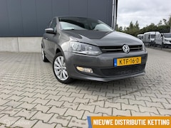 Volkswagen Polo - 1.2 Easyline met Twee jaar APK Met CarPlay