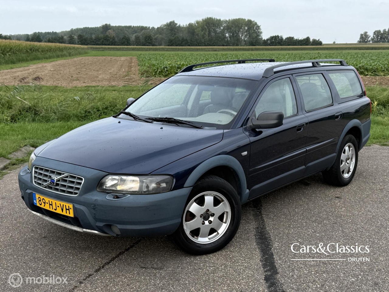 Volvo XC70 - 2.4 T AWD Comfort Line AUTOMAAT, APK 03/2027 - AutoWereld.nl