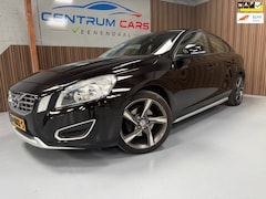 Volvo S60 - 2.0 D3 Intro Edition, 18" , Rijdt en schakelt goed, nieuwe APK