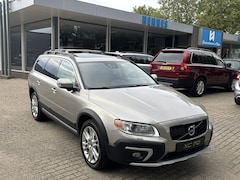 Volvo XC70 - 3.0 T6 Summum Md 14 Schuifdak ACC Keyless Premium Sound On call