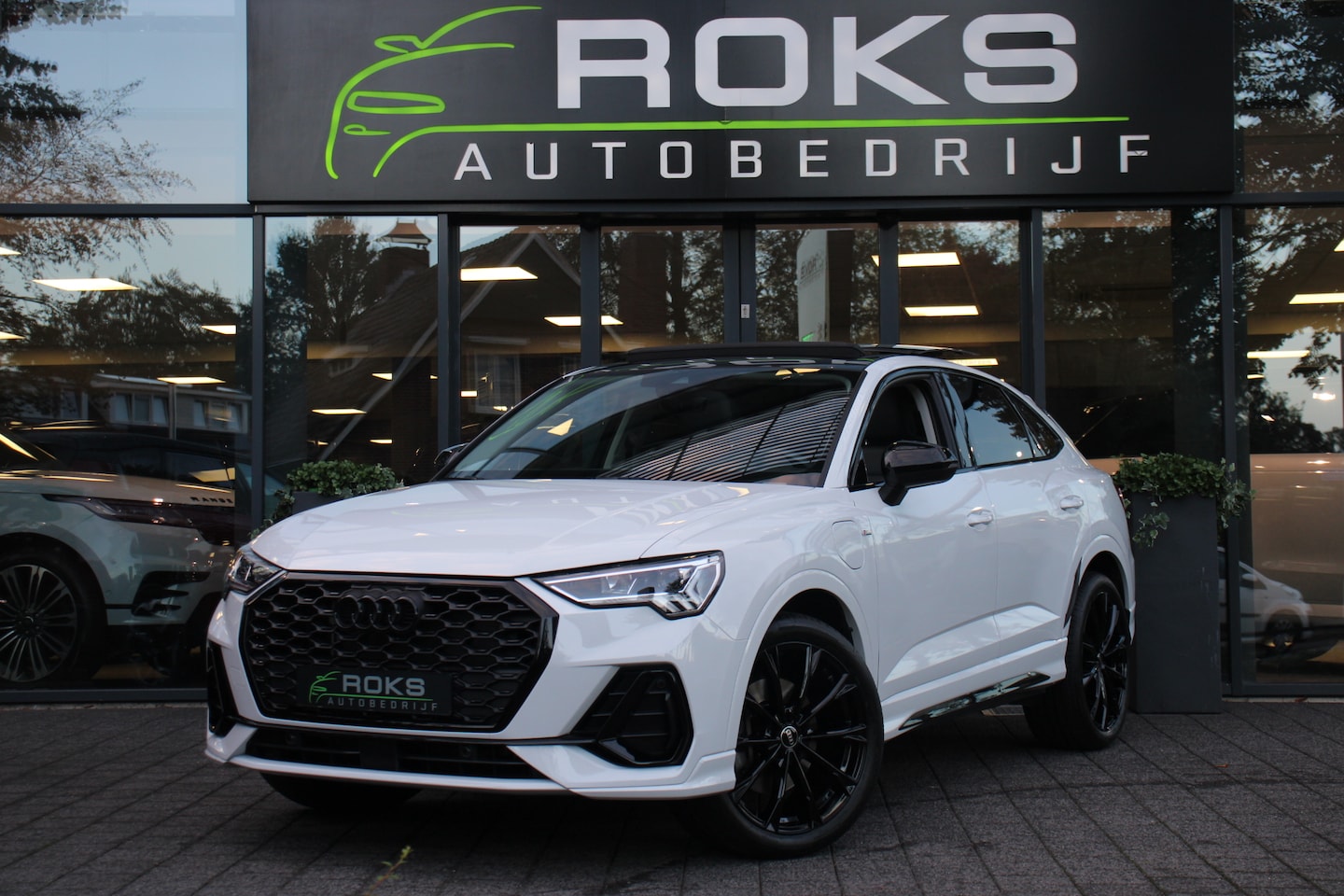 Audi Q3 Sportback - 45 TFSI e S Edition Black Optic/Navi/Camera/Sonos/Sfeerverlichting/Matrix/VirtualPanoramad - AutoWereld.nl