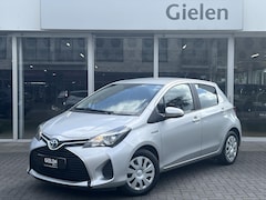 Toyota Yaris - 1.5 Hybrid 100pk Dynamic | Cruise control, Navigatie, Licht + regensensor, Climate control
