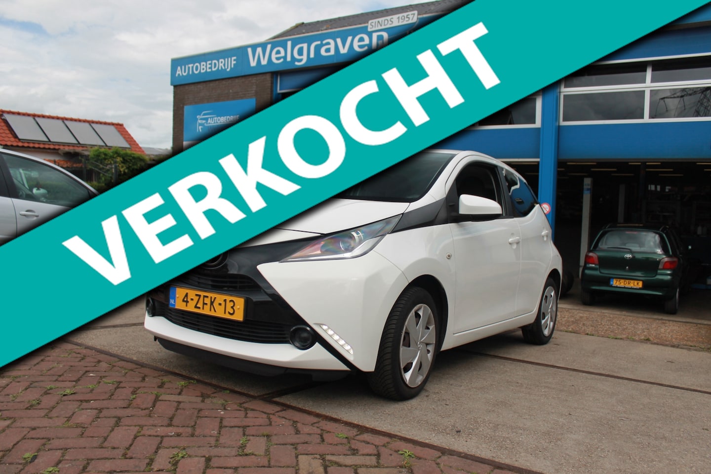 Toyota Aygo - 1.0 VVT-i x-play camara nwe.koppeling 59000km - AutoWereld.nl