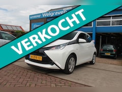 Toyota Aygo - 1.0 VVT-i x-play camara nwe.koppeling 59000km
