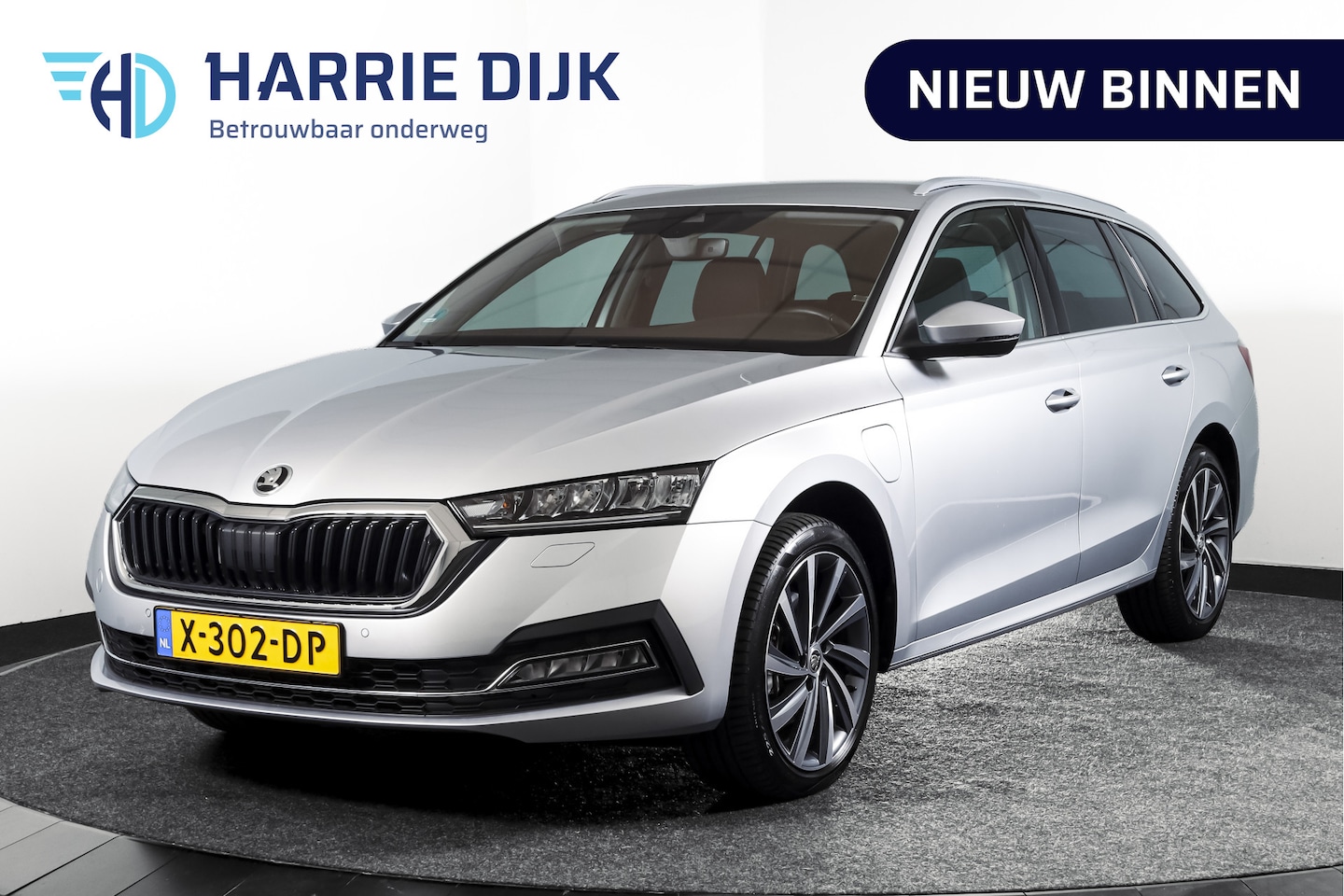 Skoda Octavia Combi - 1.4 TSI iV PHEV Business Edition Plus | Org. NL | Afn. Trekhaak | Apple CarPlay | ACC | Na - AutoWereld.nl