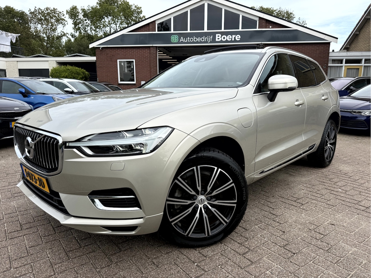 Volvo XC60 - 2.0 T8 Twin Engine AWD Inscription 2.0 T8 Twin Engine AWD Inscription - AutoWereld.nl