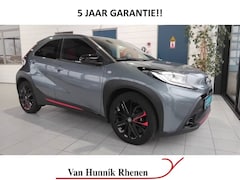 Toyota Aygo X - 1.0 VVT-i Undercover | JBL | Stoelverw | LED | Camera |