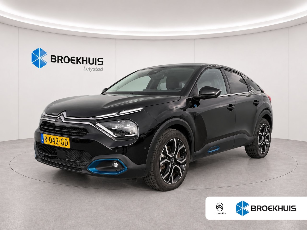 Citroën Ë-C4 - Ë-C4 50KWH 136PK SHINE AUTOMAAT SOH 90,19% / NAVI / LEDER / CLIMA / LED / PDC / 18" LMV / - AutoWereld.nl