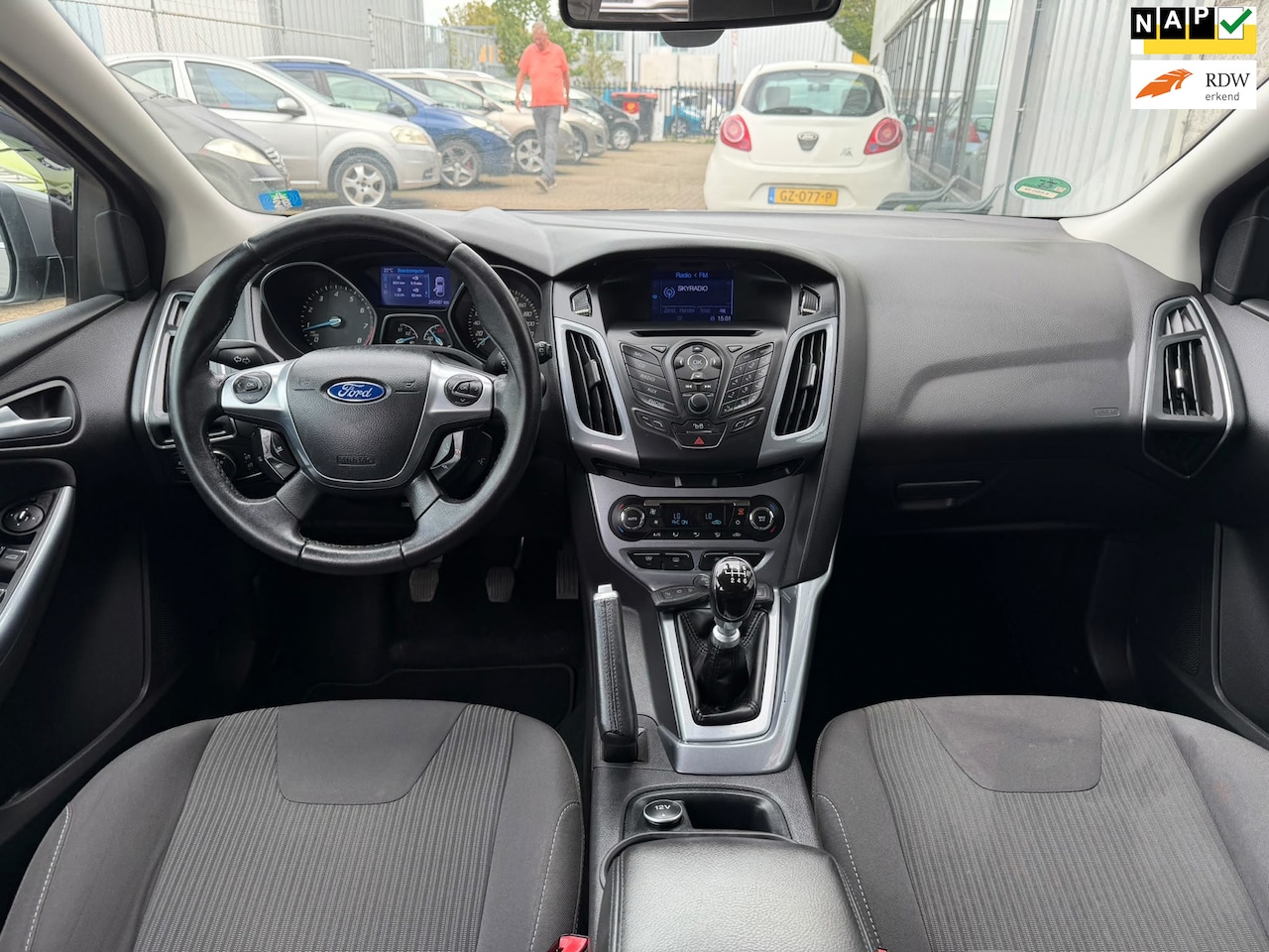 Ford Focus - 1.6 EcoBoost Titanium Nette Auto - AutoWereld.nl