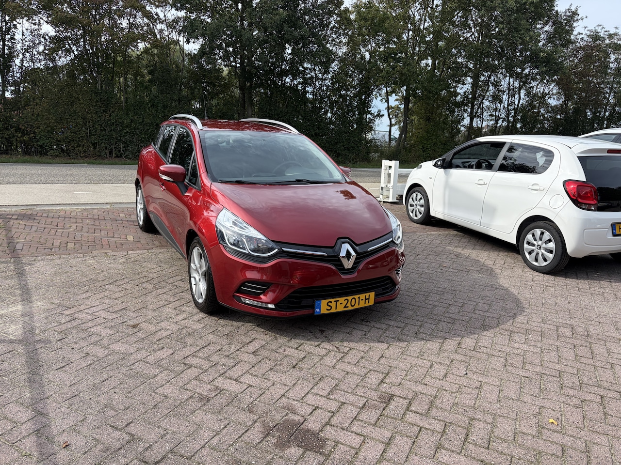 Renault Clio Estate - 0.9 TCe Zen CARPLAY CRUISE PDC NAVI - AutoWereld.nl