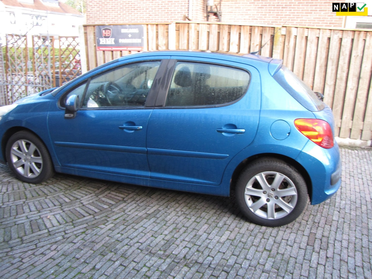 Peugeot 207 - 1.6 VTi XS Pack 1.6 VTi XS Pack - AutoWereld.nl