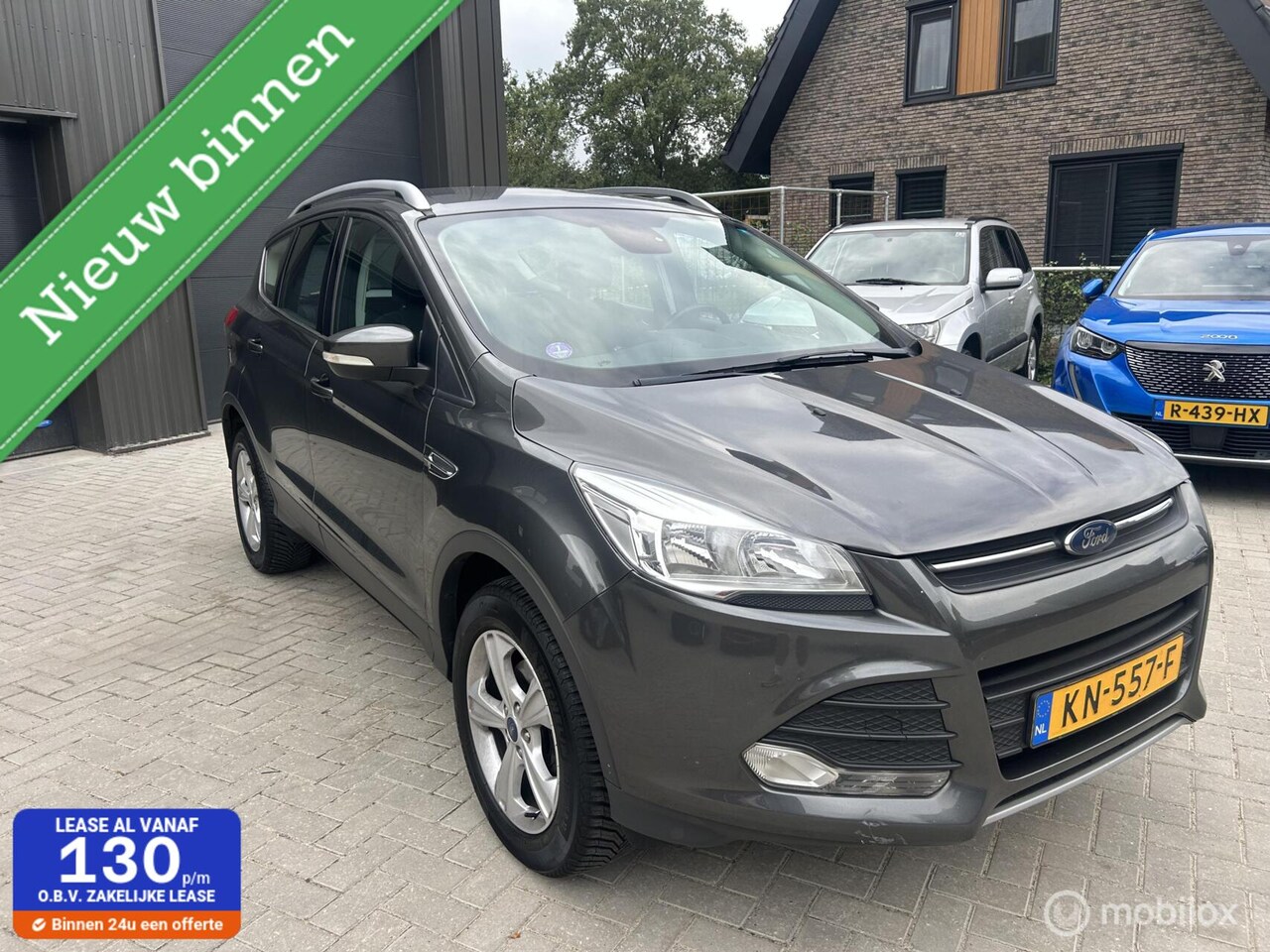 Ford Kuga - 1.5 120 Pk 2016 1e eig Navi Trekh PDC - AutoWereld.nl