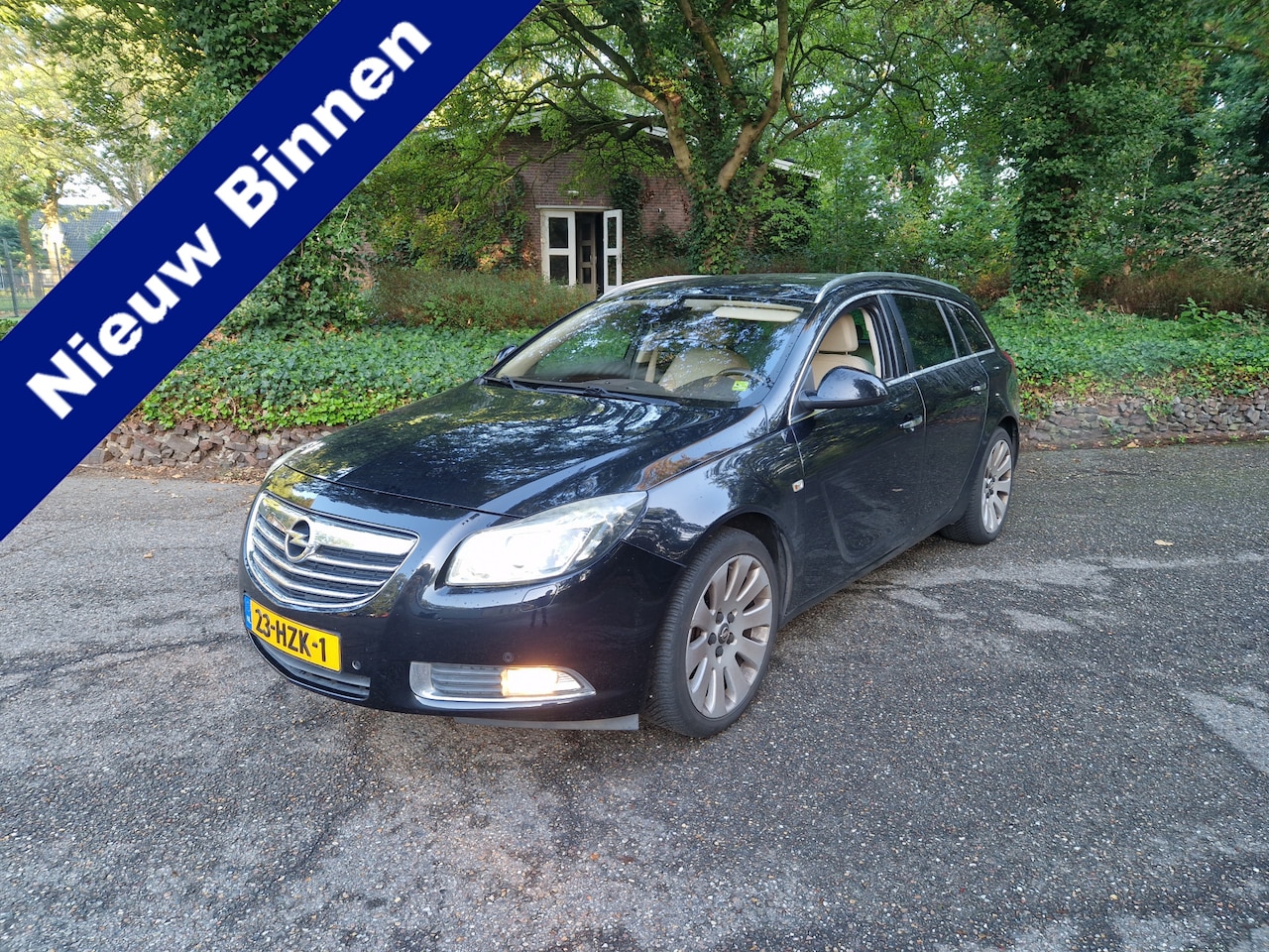 Opel Insignia Sports Tourer - LEER, 19inch, ond. historie 1.8 Cosmo - AutoWereld.nl